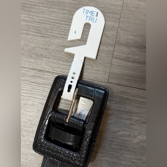 Time and Tru Accessories - Time and Tru Black Crocodile Pattern Women’s Belt